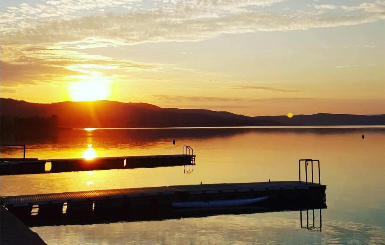 Beautiful Stacaravan In Tuoro Sul Trasimeno Villa Exterior photo